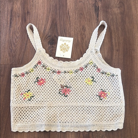 Rebellion Again Tops - Floral Embroidered Crochet Tank Top